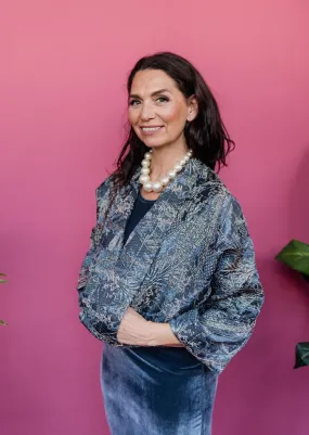 Cropped Kimono Jacket in Shades of Grey
