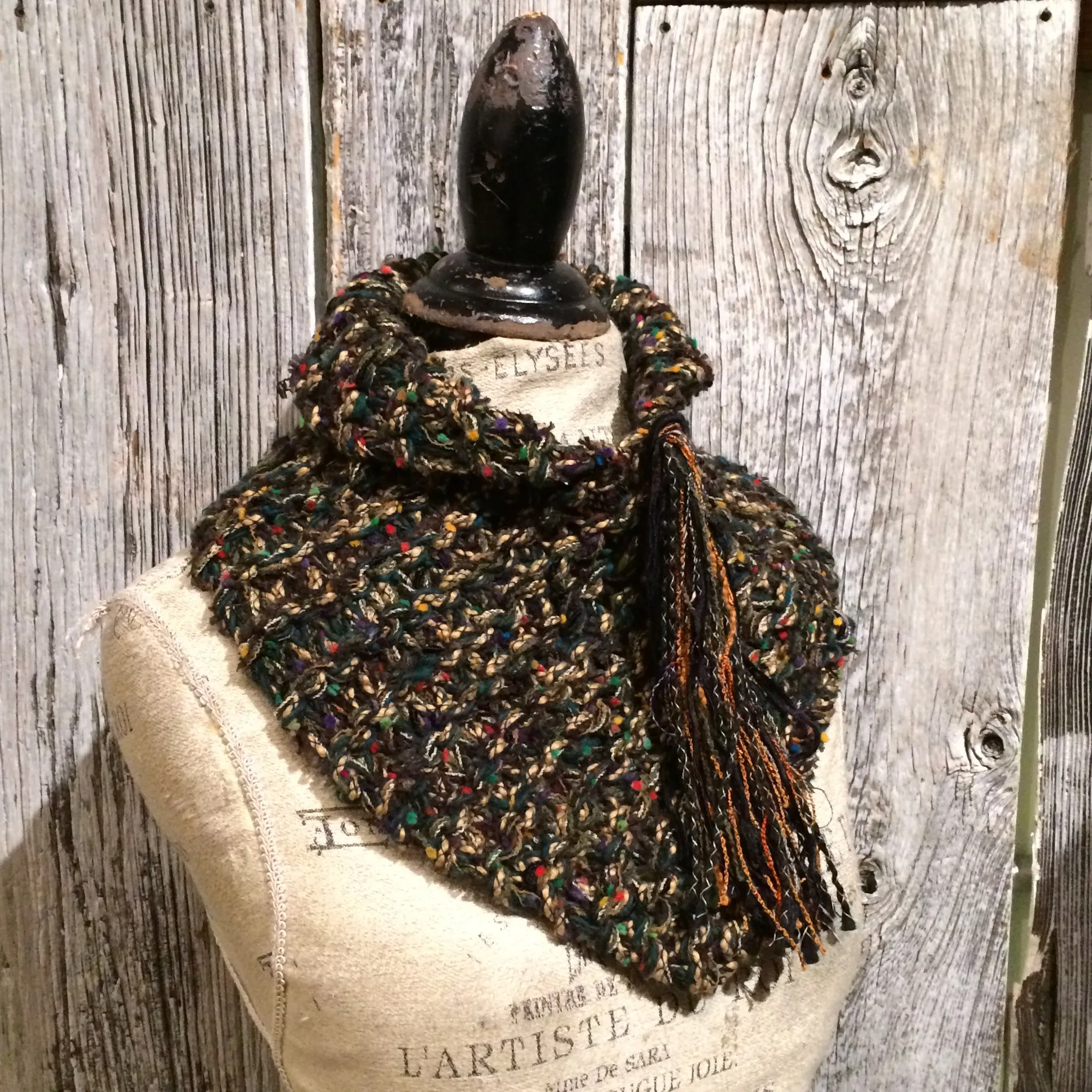 Olive Lintel Shawlette w/Fringe